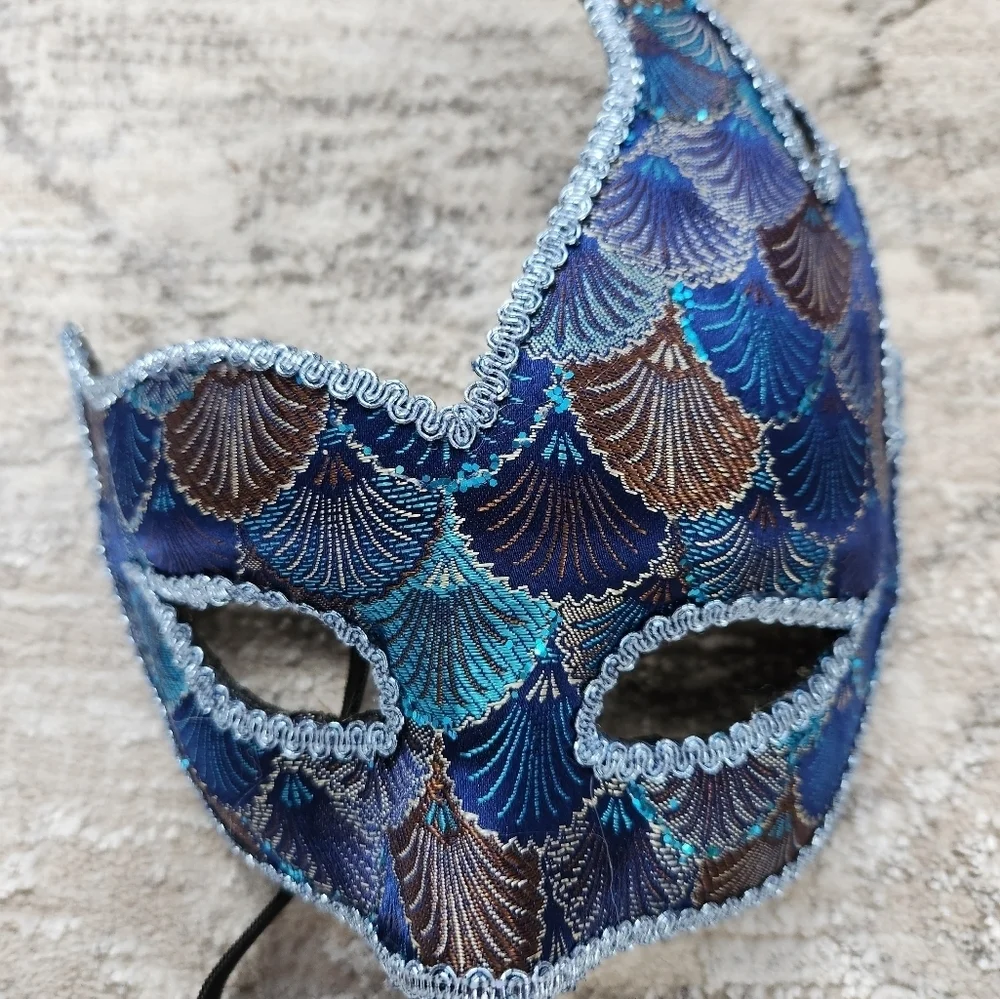Elegant Blue and Brown Masquerade Mask